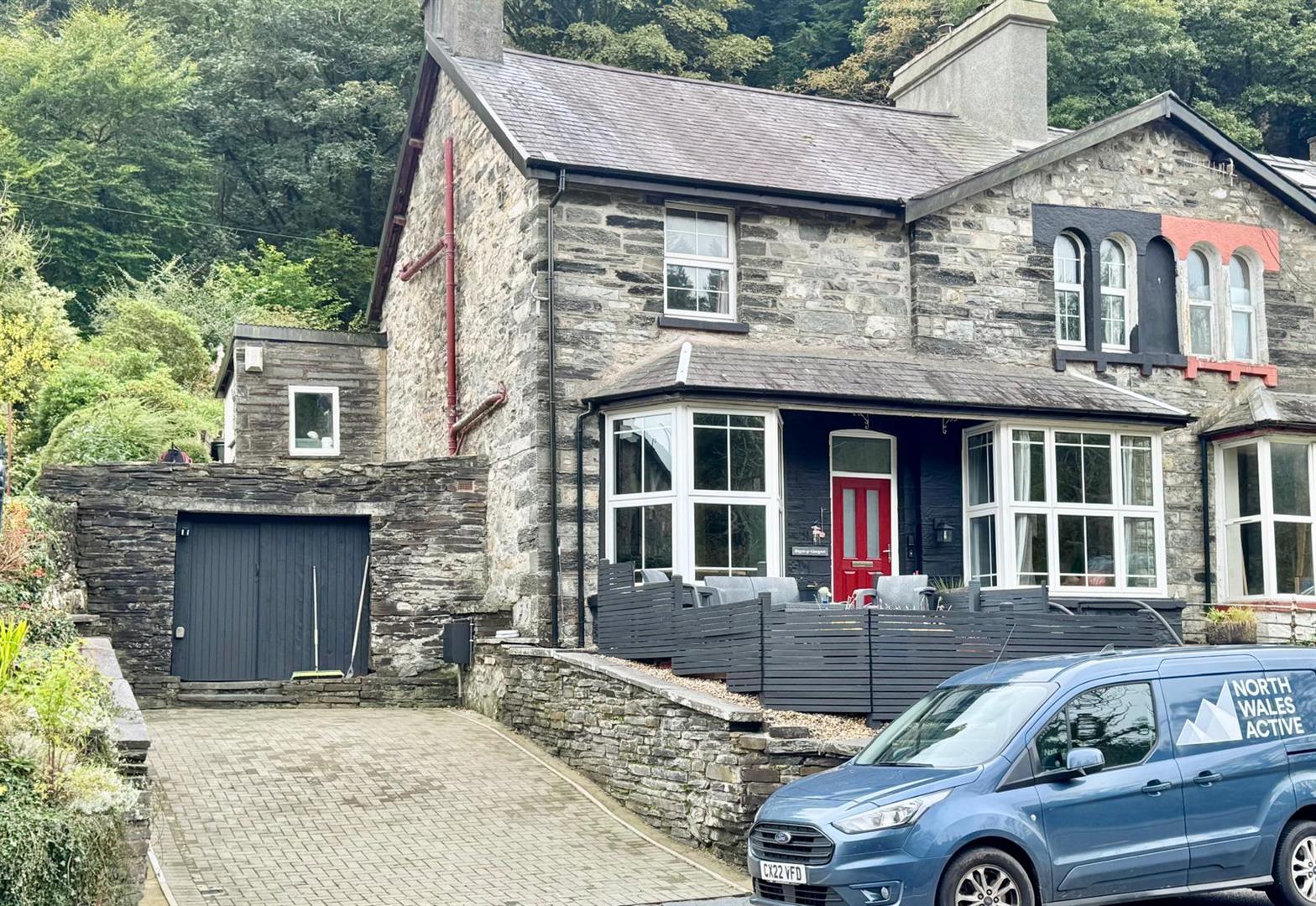 PHOTO-2025-10-16-14-32-16 (4).jpg